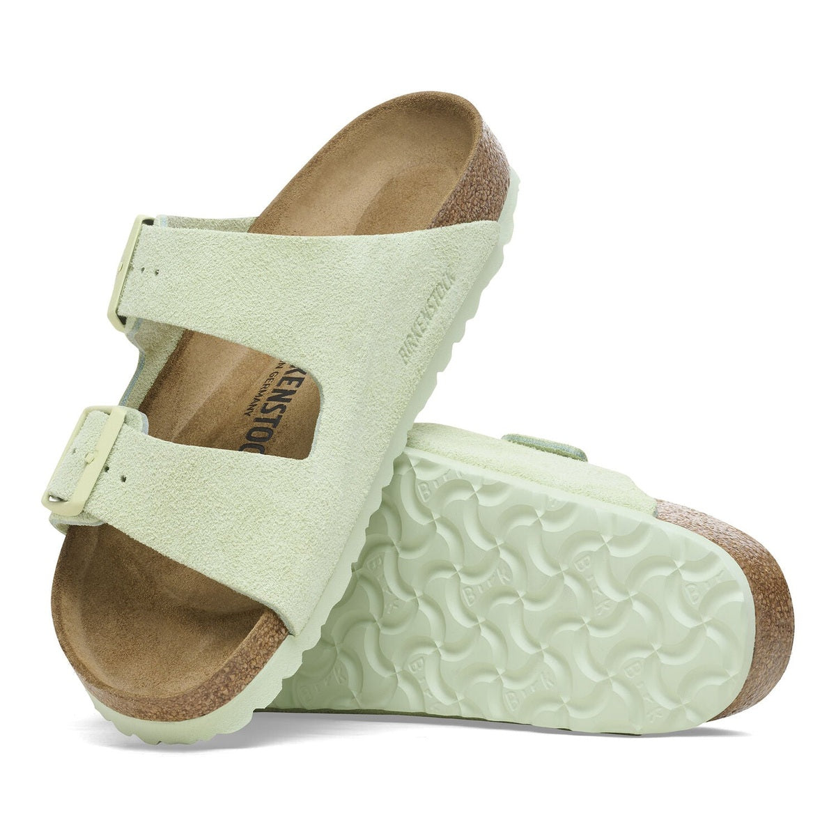 Fibbie metalliche in colore coordinato sandalo Birkenstock Arizona donna scamosciata