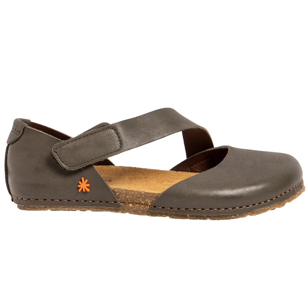 Fondo della suola in gomma naturale e materiali riciclati di Art Creta 0384.