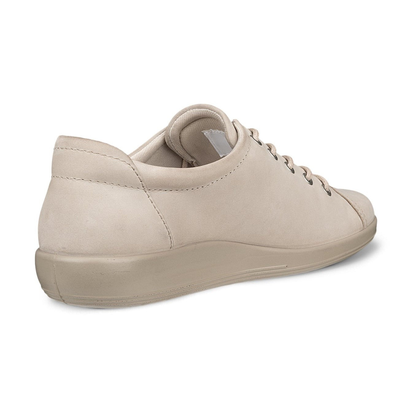 Profilo laterale della sneaker che mostra la suola piatta e leggera.