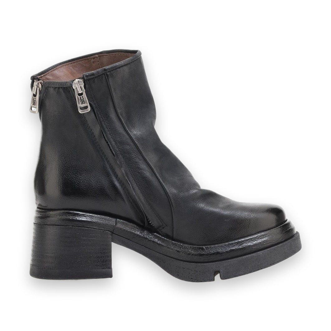 A.S.98 A89208 stivaletto donna artigianale in pelle dettaglio tacco grosso