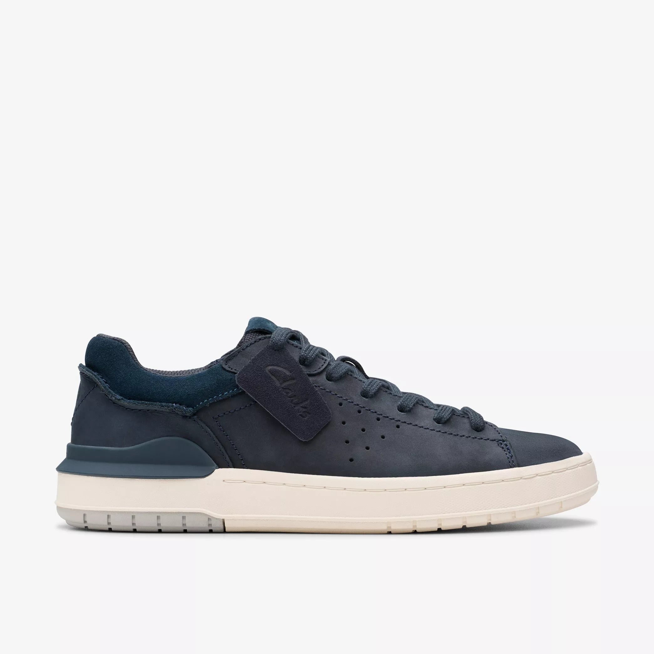 Clarks Courtlite 2 Run Sneakers Uomo In Nabuk Premium