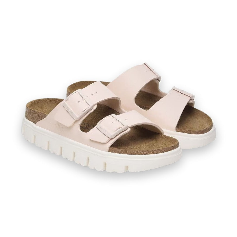 Vista angolata sandalo platform Birkenstock Arizona Papillio Chunky in materiale Birko-Flor.