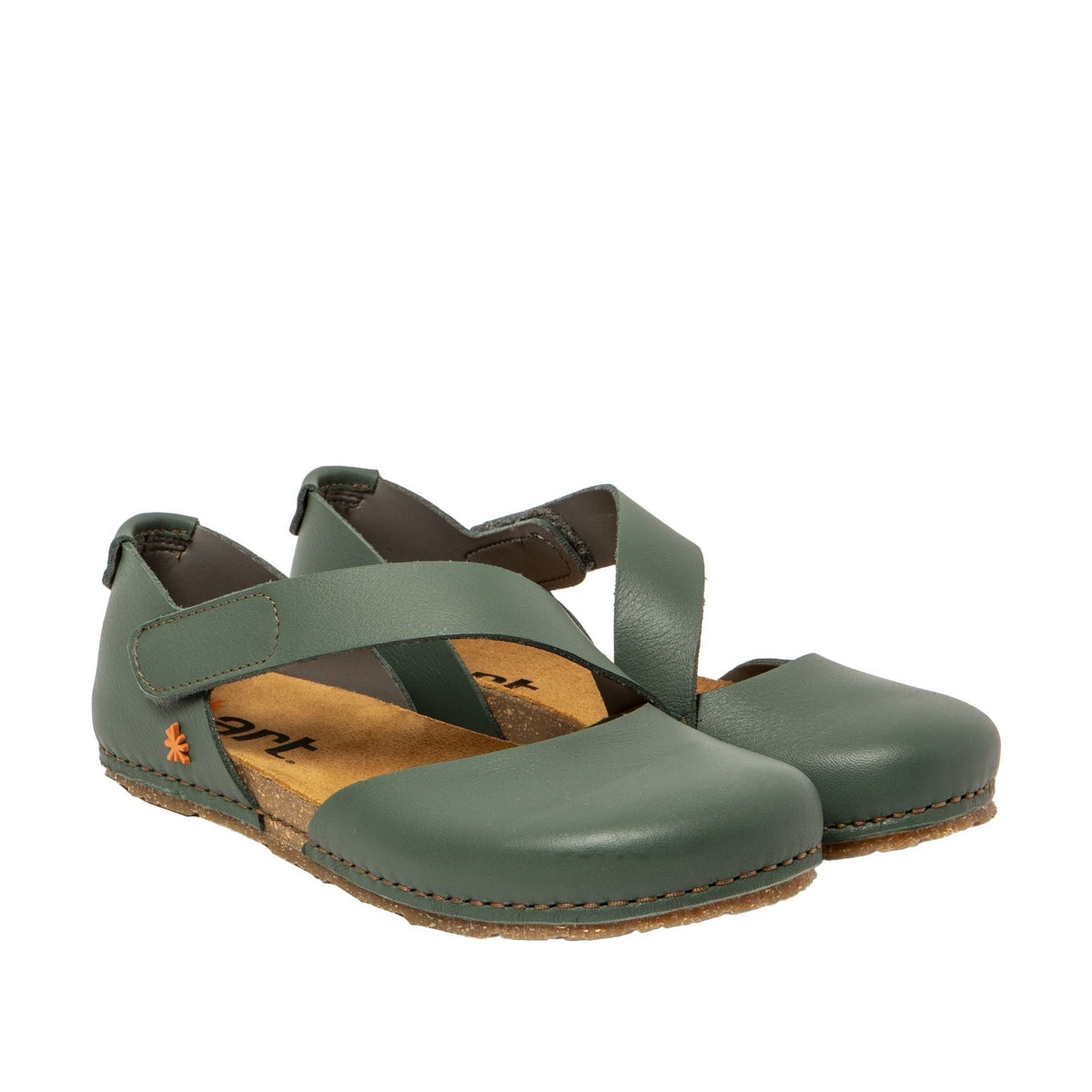 Primo piano della punta tonda e confortevole di Art Creta 0384.