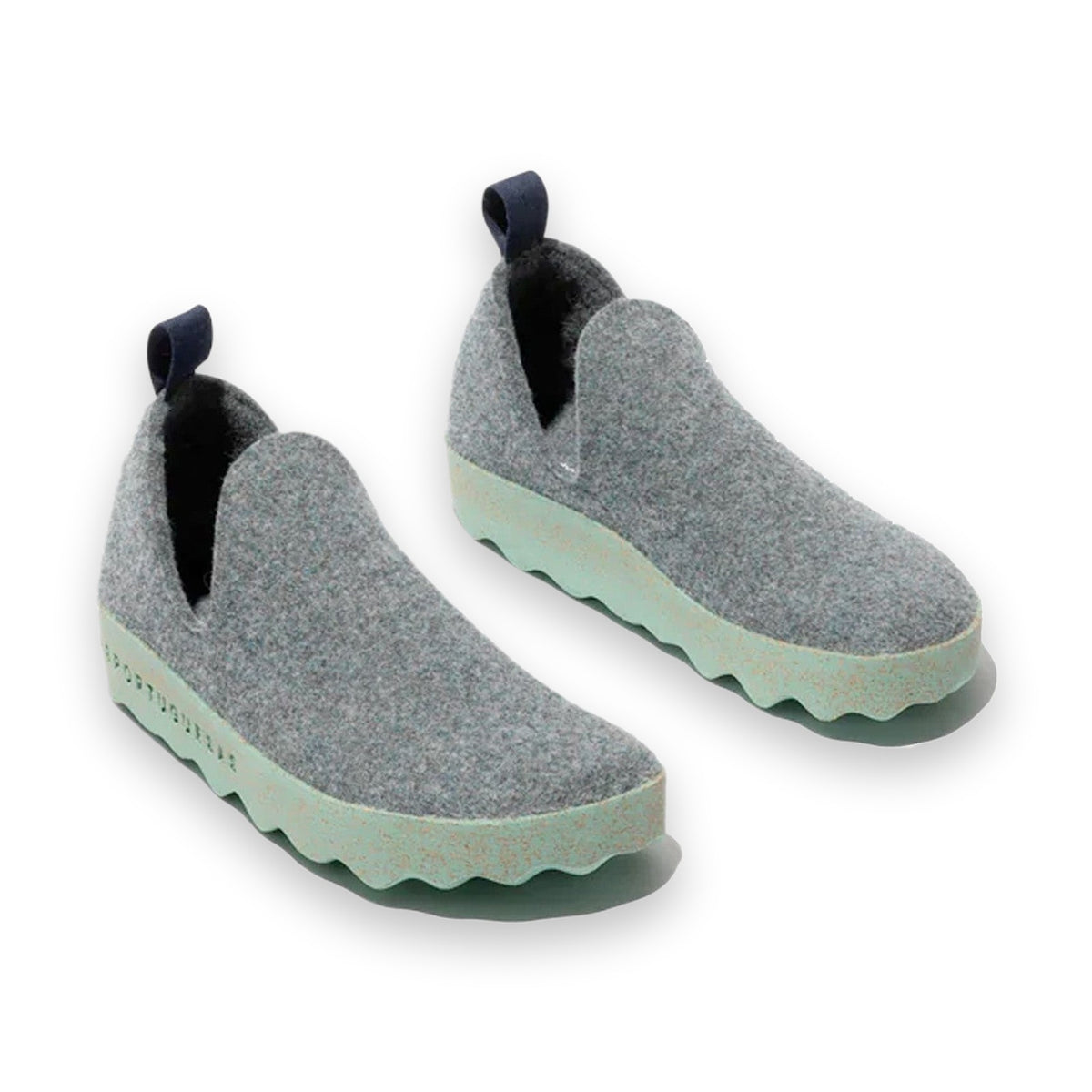 Asportuguesas City scarpa slip-on unisex in feltro di lana — vista laterale su sfondo neutro