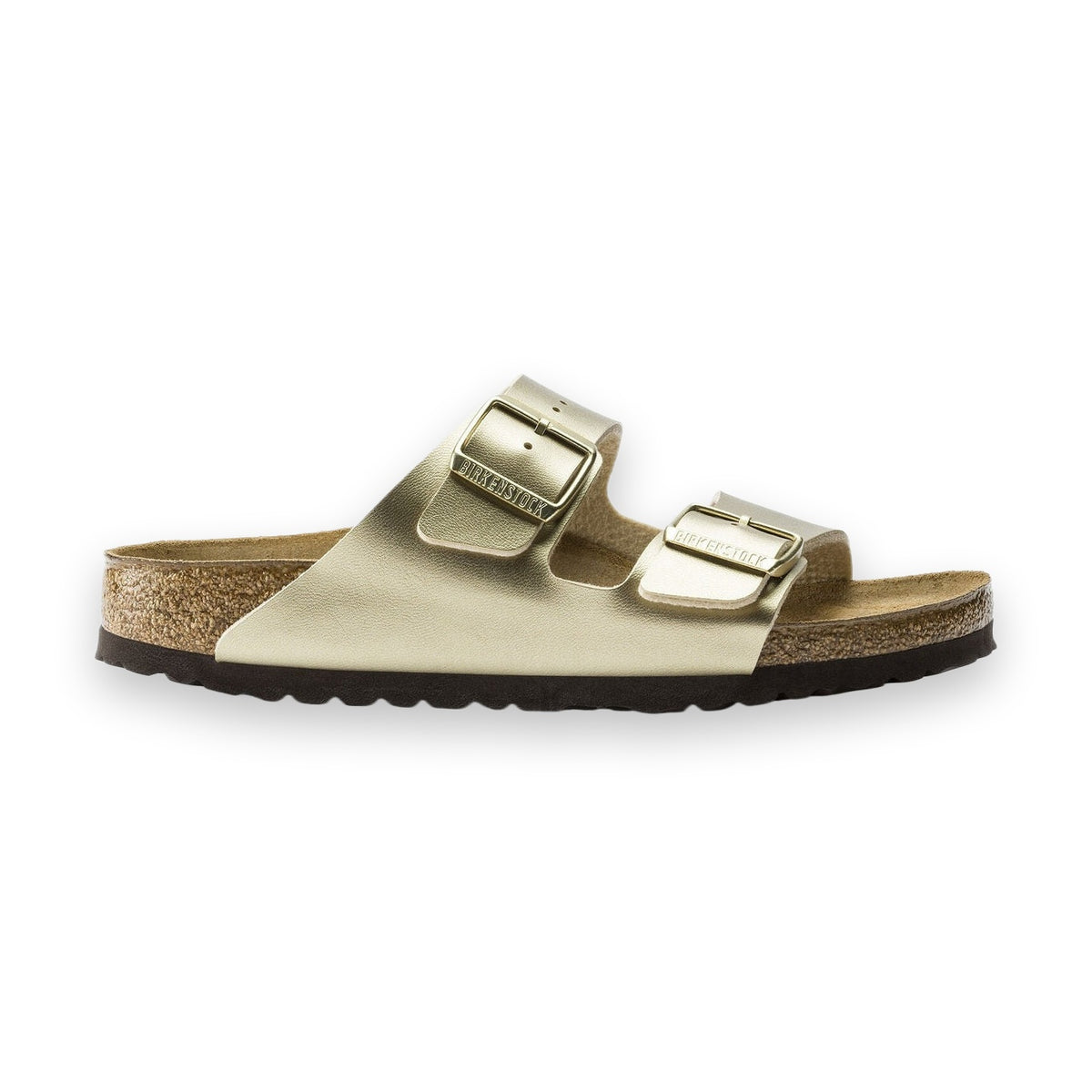 Dettaglio fibbie metalliche personalizzate su sandalo Birkenstock Arizona in materiale sintetico.