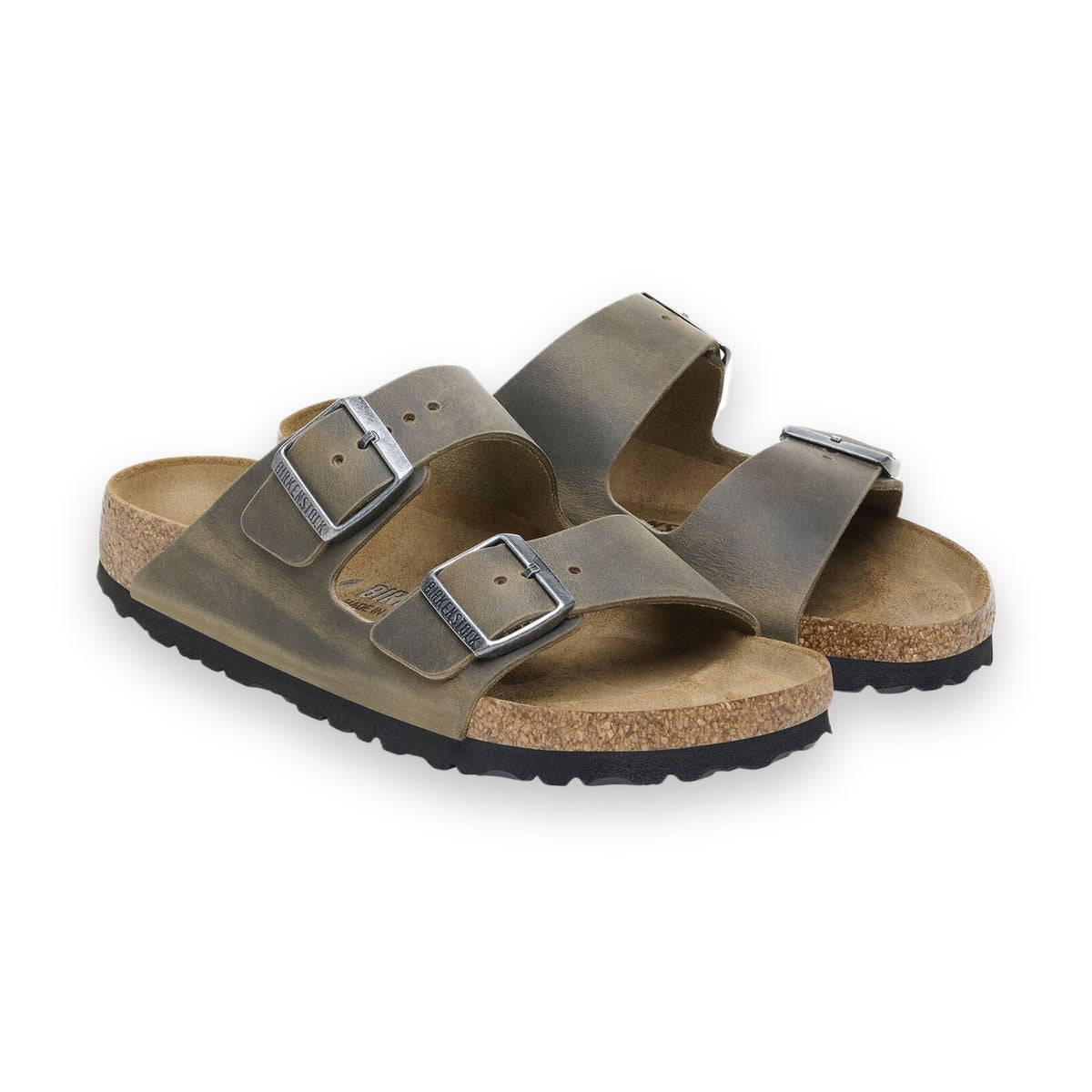 Birkenstock Arizona unisex pelle oliata verde oliva vista angolata due fasce