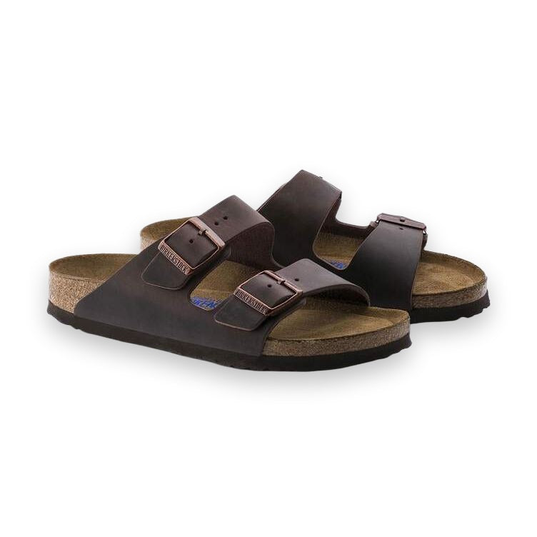 Birkenstock Arizona Soft Footbed unisex pelle oliata marrone scuro vista angolata