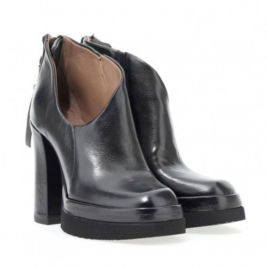 A53204 - Women's ankle boot...