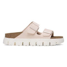 Plantare anatomico in sughero integrato nella suola platform dei sandali Birkenstock Arizona Papillio.