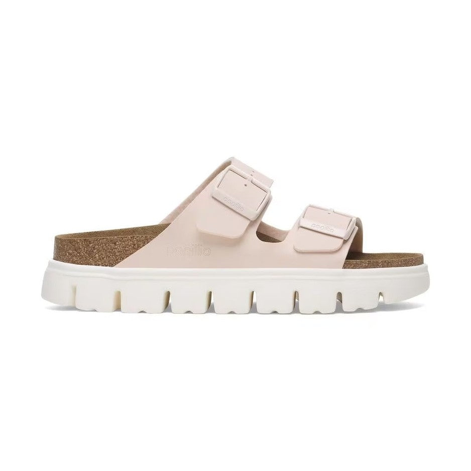Plantare anatomico in sughero integrato nella suola platform dei sandali Birkenstock Arizona Papillio.