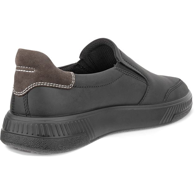 ECCO Move men's low slip-on shoes in full-grain leather with elastic closure, removable insole and FLUIDFORM™ sole