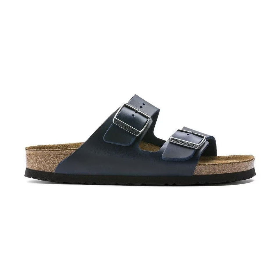 Sandalo Birkenstock Arizona Soft Footbed unisex in pelle oliata blu notte vista laterale