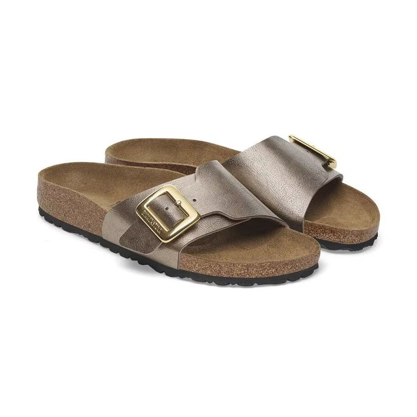 Birkenstock Catalina Cushion Buckle sandalo donna bronzo in vista angolata