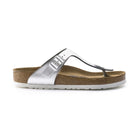 Infradito Birkenstock Gizeh Classic donna in pelle Nubuck vellutata con plantare morbido vista laterale