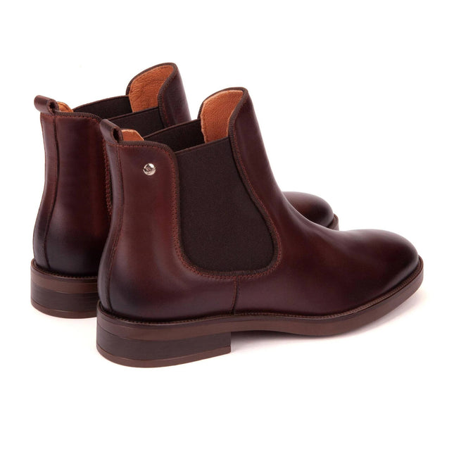 Pikolinos Puertollano stivaletti pratici e confortevoli donna dettaglio tomaia in pelle e cuciture