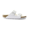 Particolare della punta del sandalo Birkenstock Arizona Donna con spazio ampio per il movimento naturale delle dita.