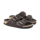 Pelle scamosciata morbida con fibbie coordinate Birkenstock Arizona Shearling unisex
