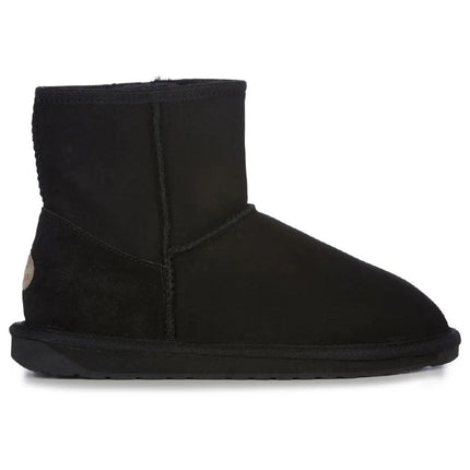 EMU Australia Stinger Mini stivaletti donna indossati con outfit casual quotidiano