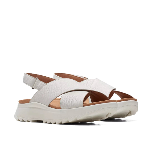 Clarks Dash Lite Wish sandalo donna dettaglio tomaia in pelle e chiusura regolabile