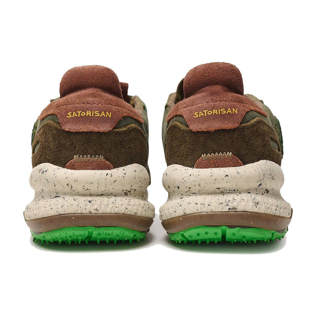 Close-up of outsole grip pattern on Chacrona Premium sneakers