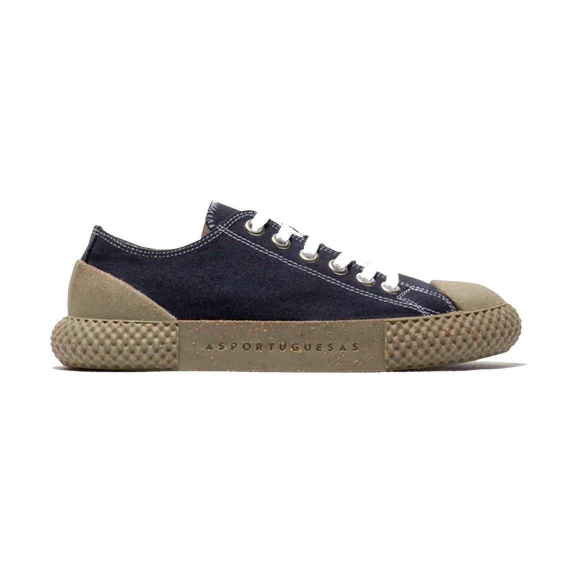 Asportuguesas Tree 2 sneaker unisex in plastica riciclata — vista tre quarti anteriore
