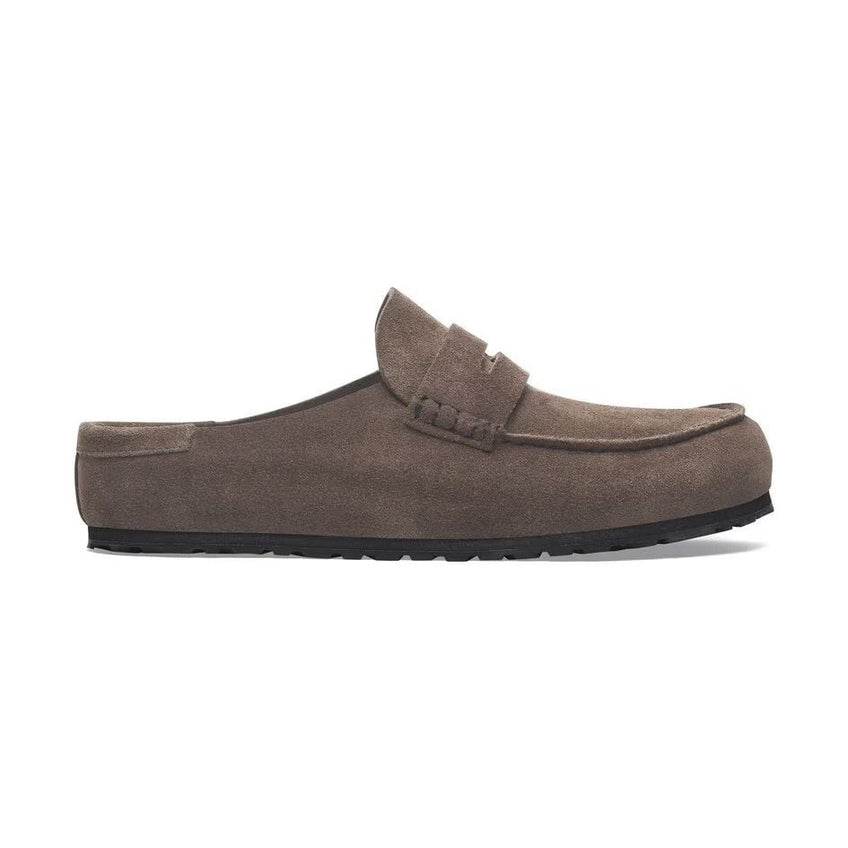 Sabot Birkenstock Naples Wrapped unisex in pelle scamosciata con cuciture stile mocassino vista laterale