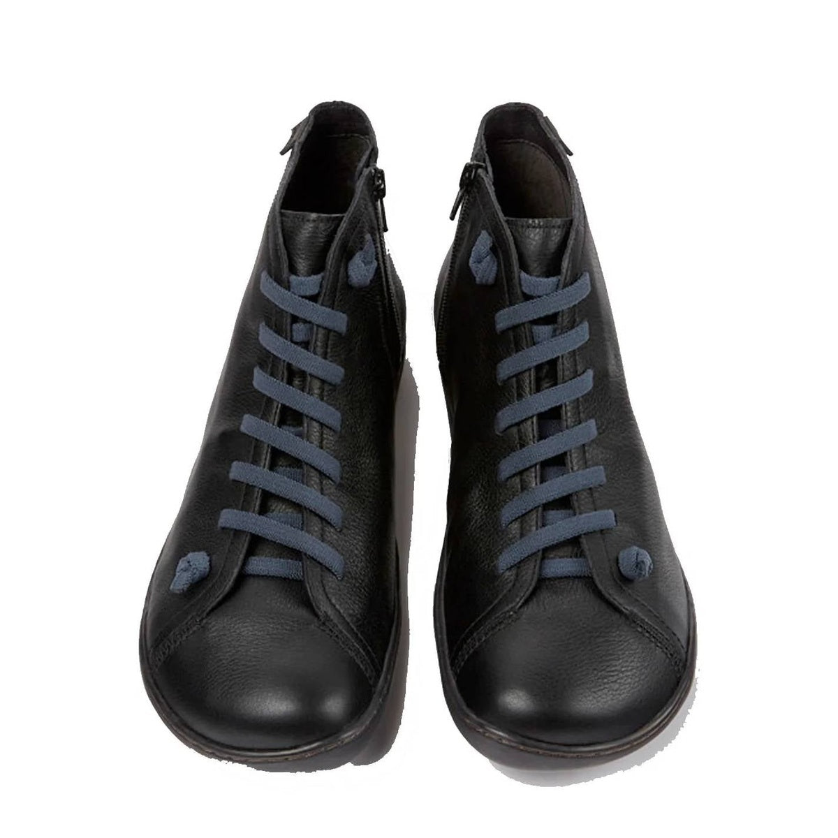 Fondo della suola in gomma con design antiscivolo per la città.