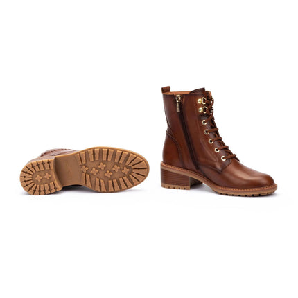 Pikolinos Medina stivaletti eleganti e comodi donna dettaglio tomaia in pelle e cuciture fini