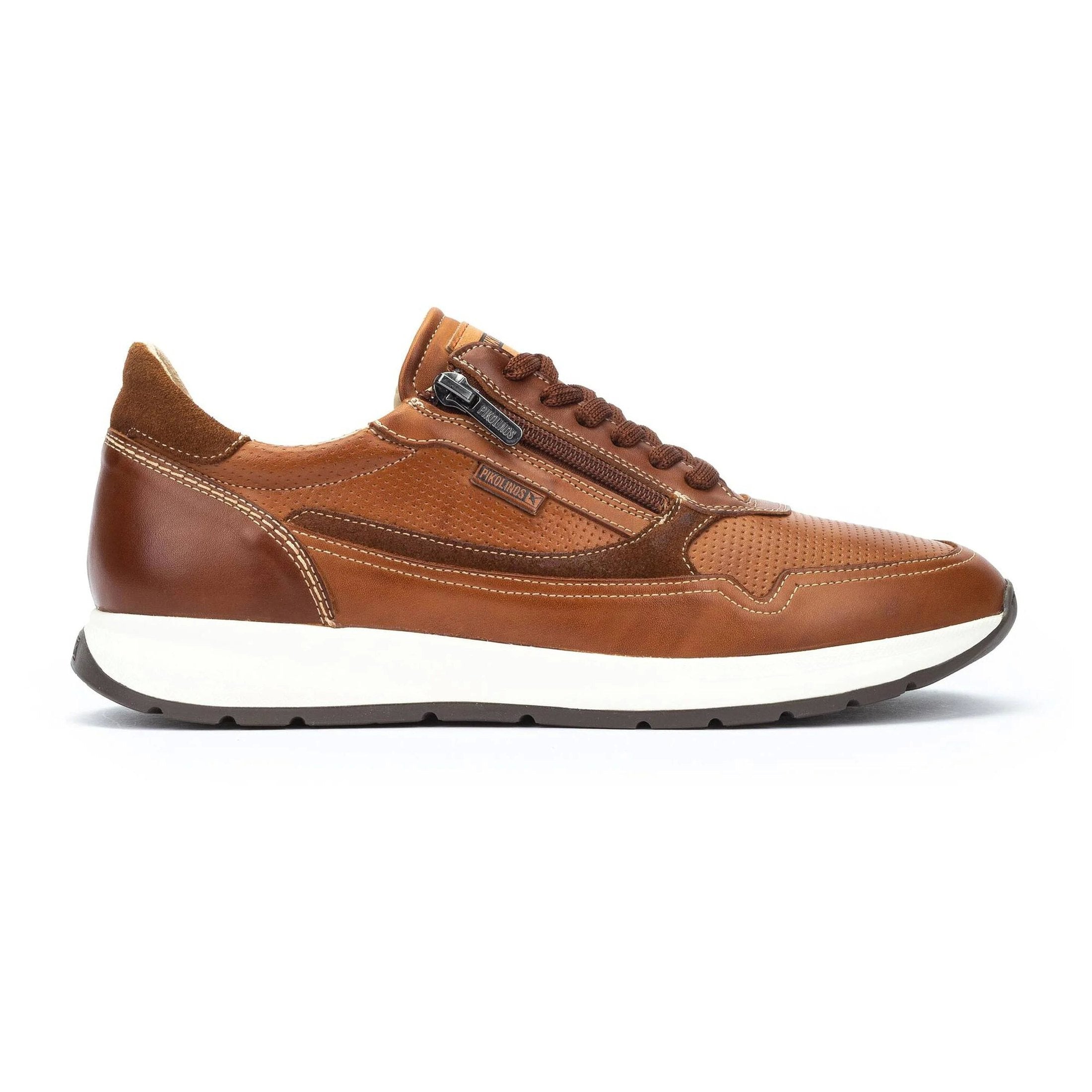 Sneaker da uomo Pikolinos Getafe in pelle premium.
