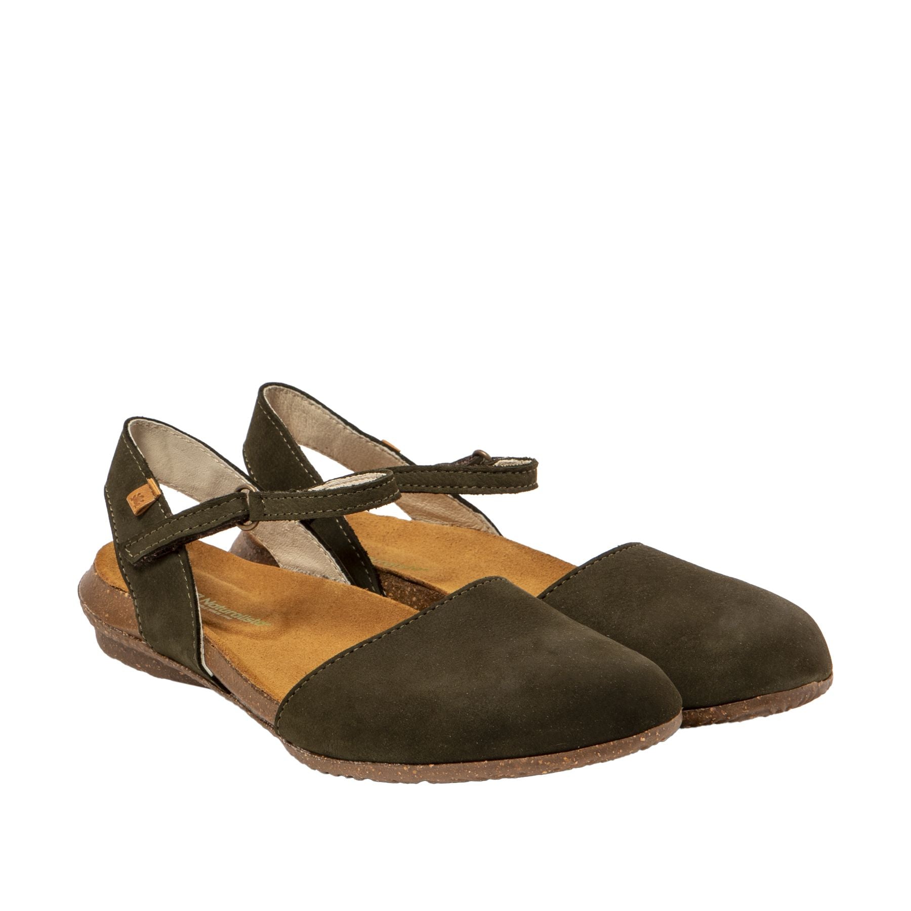 Calzatura estiva El Naturalista N412 Wakataua ideale per il tempo libero.