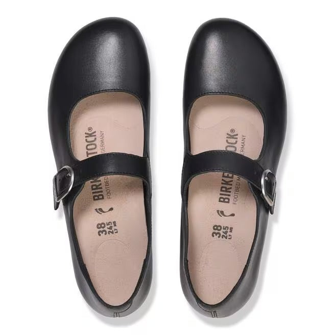 Ampie fasce in pelle naturale liscia incrociate sul collo del piede Birkenstock Santa Clarita