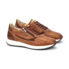 Dettaglio dei lacci e delle traforature della sneaker Pikolinos Getafe.