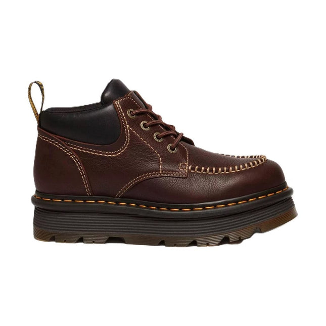 Dr. Martens Zebzag 4 Eye Uomo Stivali Stringati In Pelle vista frontale con 4 occhielli e lacci