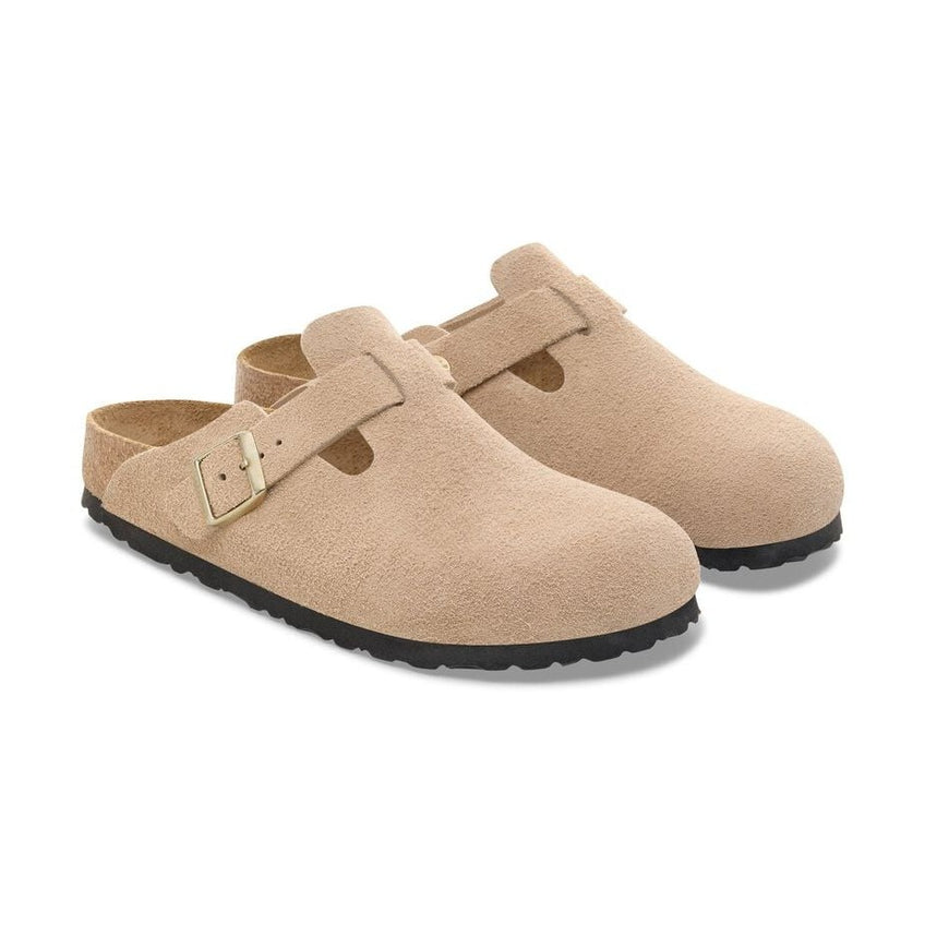 Pelle scamosciata naturale avvolgente e fibbia metallica regolabile Birkenstock Boston