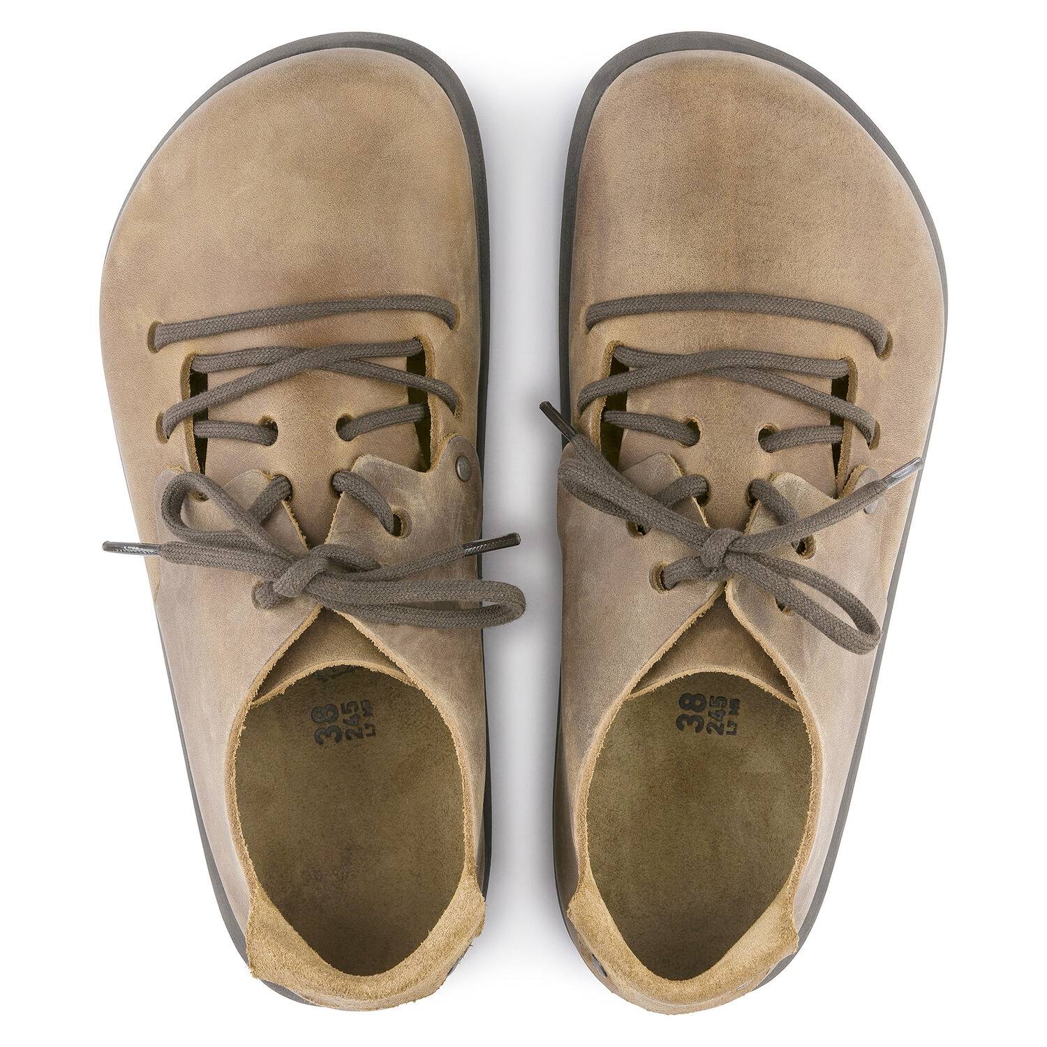 Coppia scarpe Birkenstock Montana unisex pelle oliata senza cuciture Made in Portugal