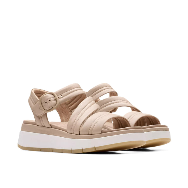 Clarks Tuscan Strap sandalo donna dettaglio tomaia in pelle con fasce incrociate e fibbia