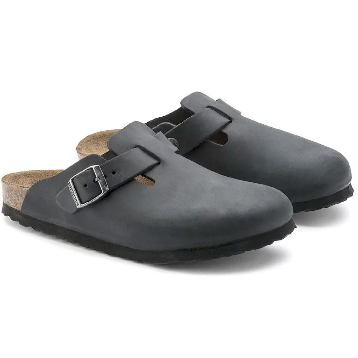 Birkenstock Boston unisex pelle oliata nera vista angolata