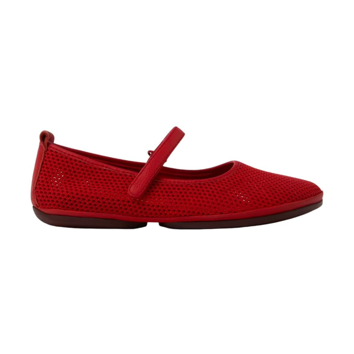 Camper Right mostrata in una vista prospettica elegante e pulita.