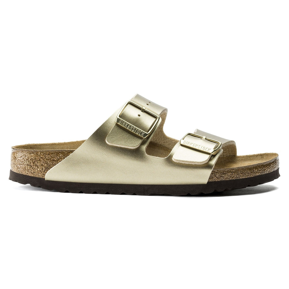Dettaglio fibbie metalliche personalizzate su sandalo Birkenstock Arizona in materiale sintetico.